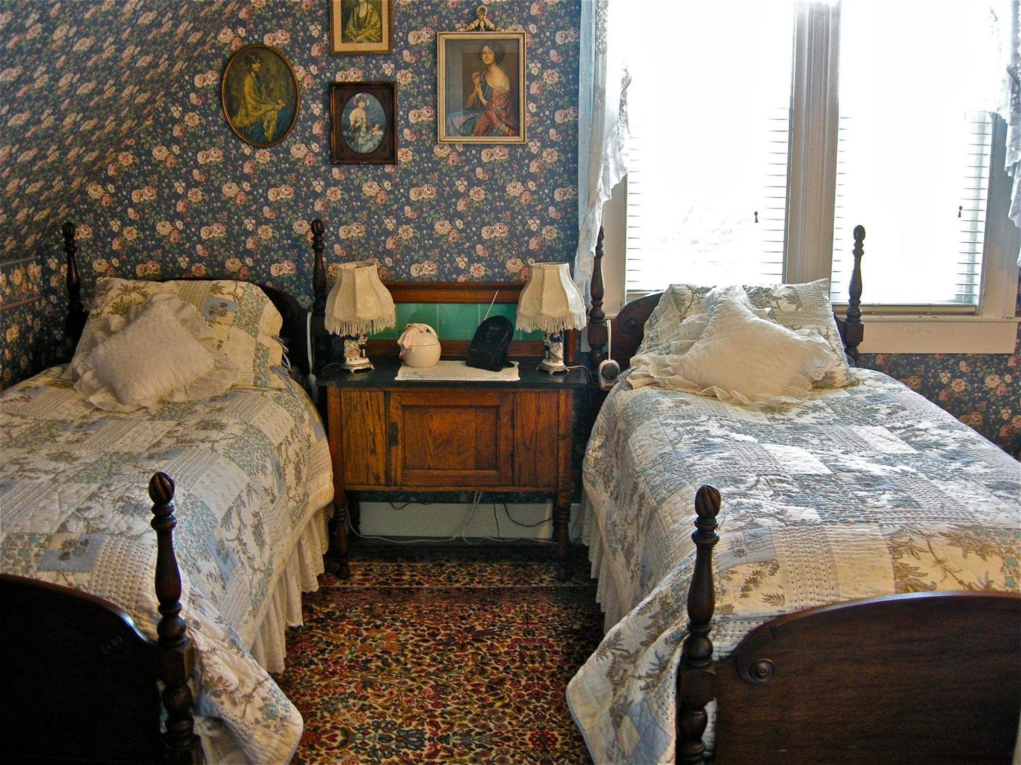 The Old Tower House Bed & Breakfast 北本德 外观 照片