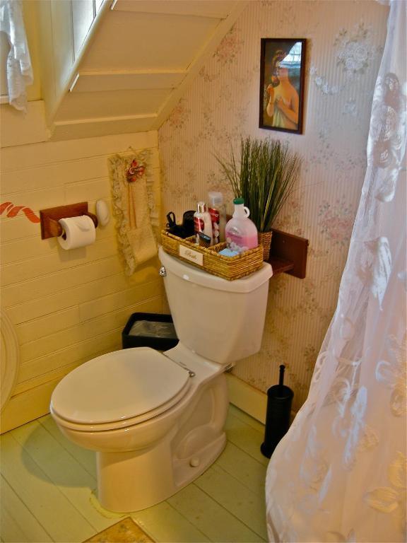 The Old Tower House Bed & Breakfast 北本德 客房 照片