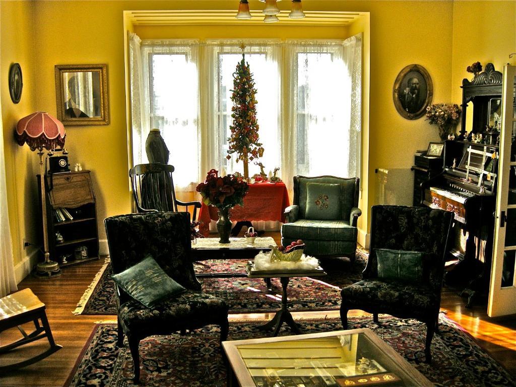 The Old Tower House Bed & Breakfast 北本德 外观 照片