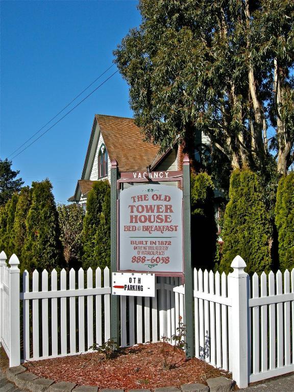 The Old Tower House Bed & Breakfast 北本德 外观 照片